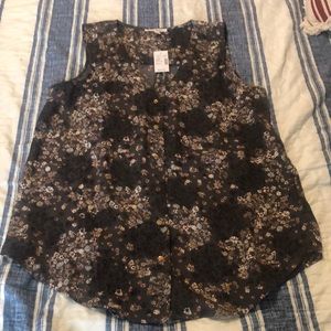 Maurices floral sleeveless top size small NWT
